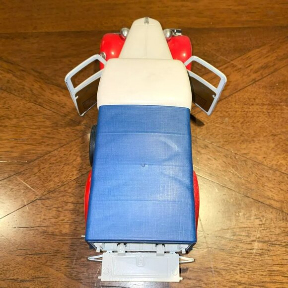 Solido Ford V8 Pick Up 1936 Budweiser Graphics Model Truck 1/19 Scale - Picture 6 of 10